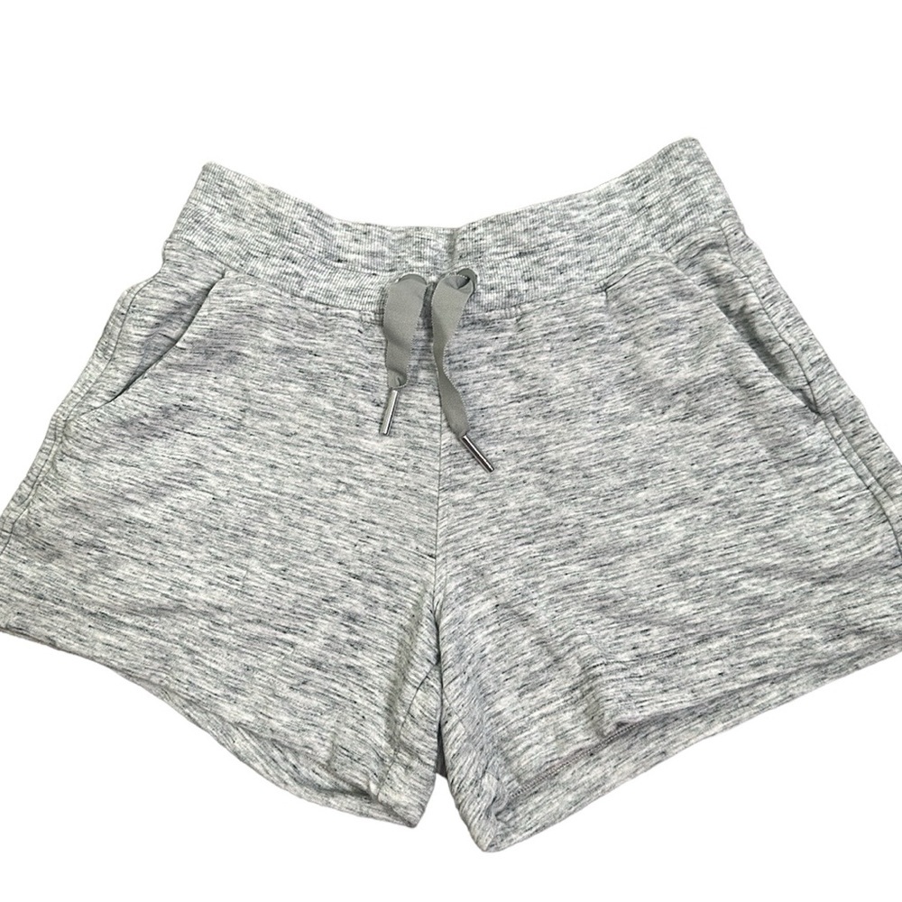 Athleta balance 4 shorte size Xxs gray